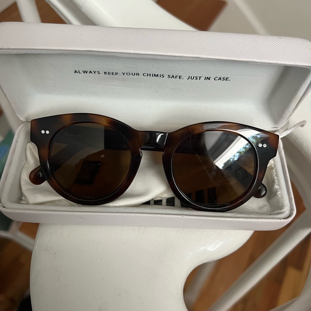 Chimi tortoise sunglasses